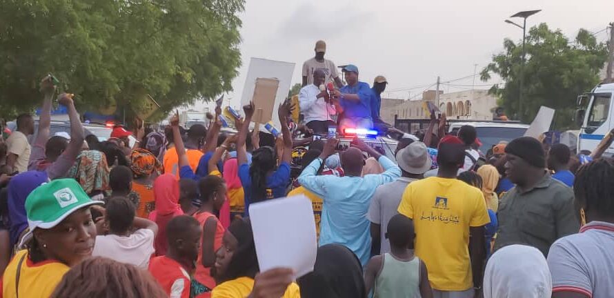 VIDÉO – Caravane Non au Troisième mandat  (NTM) de Macky  : Bougane chauffe Sébikhotane avec le maire de Yewwi et appelle à votre contre Macky